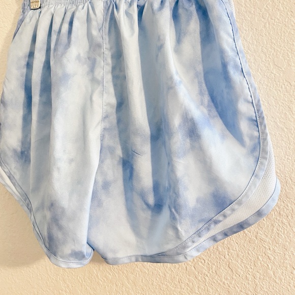 Nike Dri-Fit Running Shorts - Picture 3 of 4